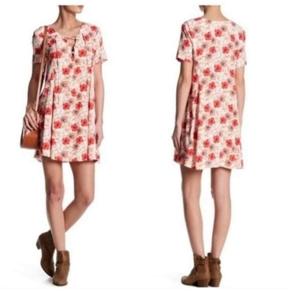 ASTR The Label Hibiscus Floral Lace-Up Mini Babydoll Dress - M